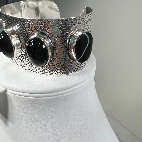 Statement Black Onyx 925 Large Gemstone Bangle Bracelet - Picture 7 of 8